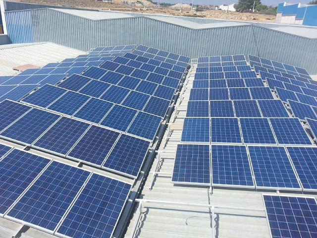 Inst. Fotovoltaica sobre cubierta Gerena (Sevilla)  